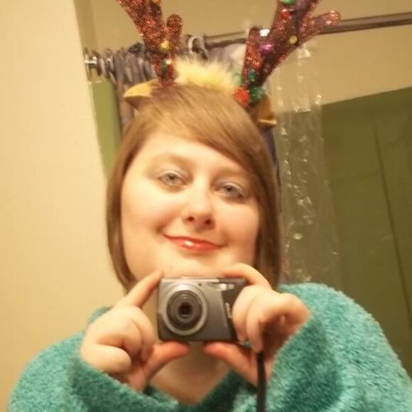 Meet your Posher, Amanda - Picture 7 of 16